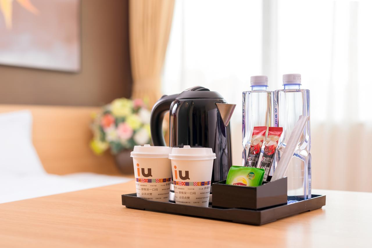 Iu Hotel Urumqi Shinianzi Bus Station מראה חיצוני תמונה